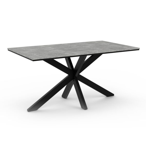 Nowoczesny prostokątny stół jadalniany o wymiarach 160x90 cm z ciemnym blatem przypominającym kamień i skrzyżowanymi czarnymi metalowymi nogami, pokazany na białym tle.