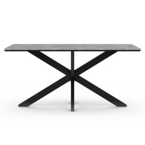 Minimalistyczny widok z przodu prostokątnego stołu jadalnianego o wymiarach 160x90 cm z ciemnym blatem i czarnymi skrzyżowanymi nogami, na białym tle.